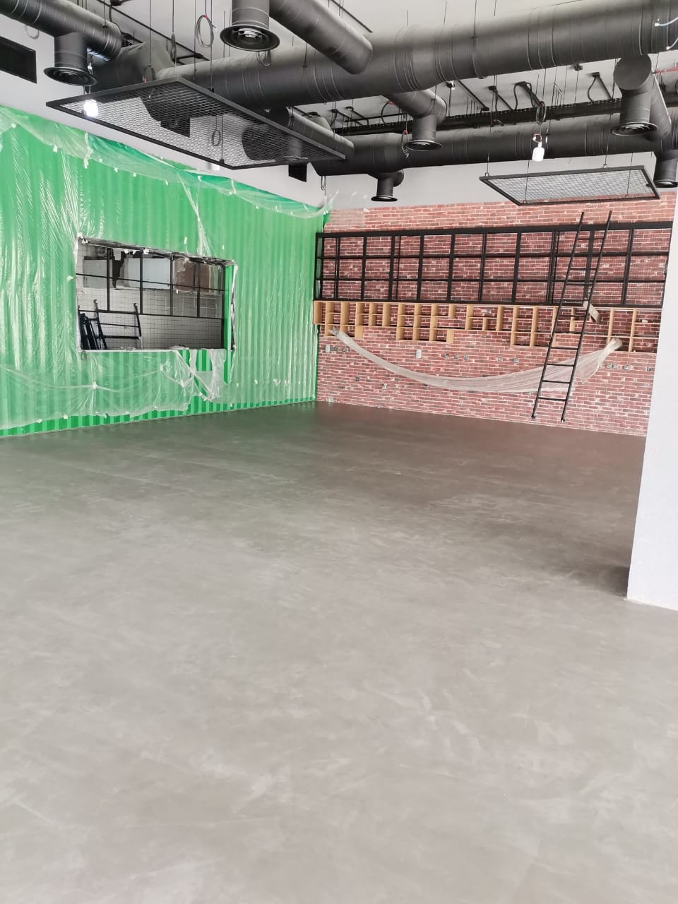 أرضيات إيبوكسي كافيه بالرياض